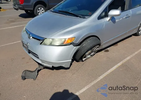 2008 Honda Civic Lx z USA, uszkodzony, nr VIN 1HGFA16568L038523